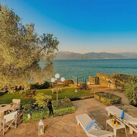 Holiday Palea Ethniki Odos Korinthou Patron