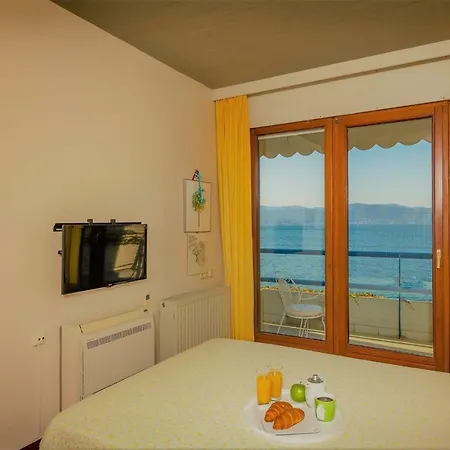 Holiday Palea Ethniki Odos Korinthou Patron Agios Vasilios (Peloponnese)