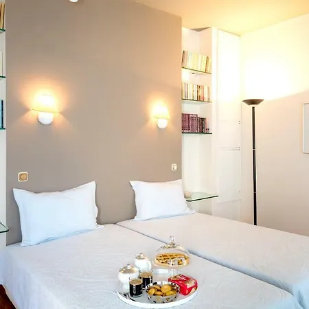 Holiday Palea Ethniki Odos Korinthou Patron 펜션 *