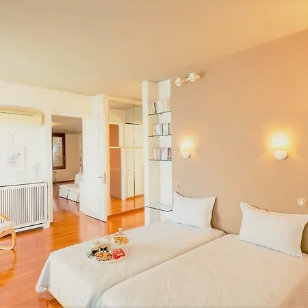 펜션 Holiday Palea Ethniki Odos Korinthou Patron